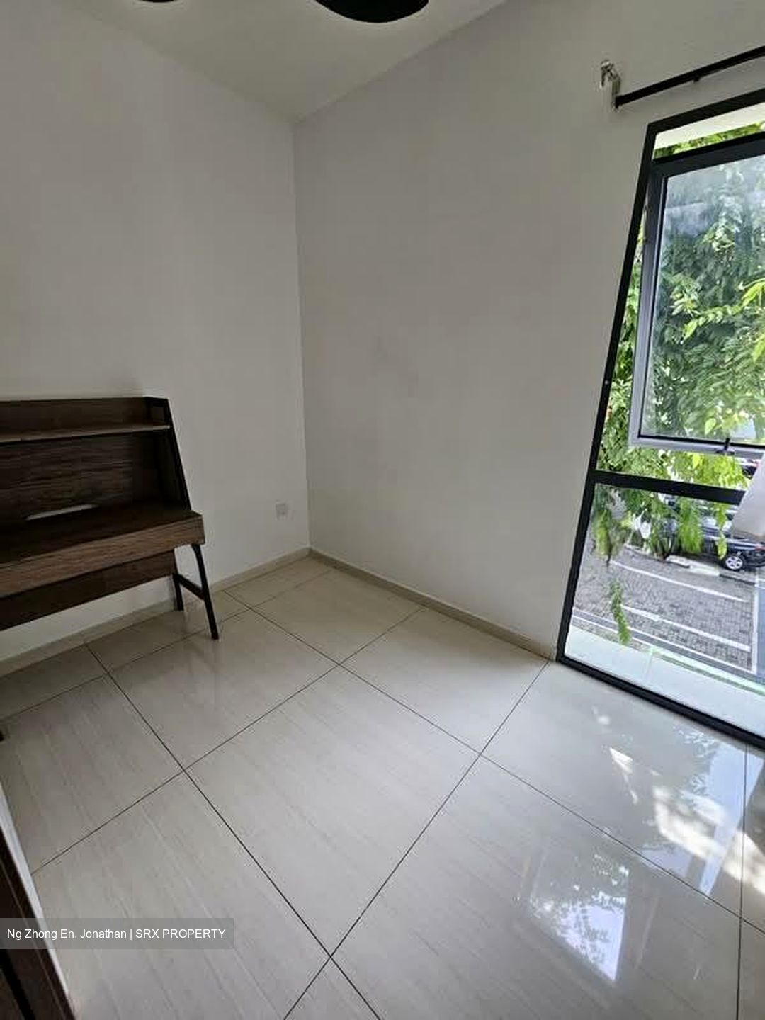 The Promenade@Pelikat (D19), Apartment #563282191